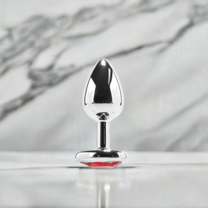 Luxury Metal Heart Jewel Anal Plug – Elegant, Body-Safe Pleasure